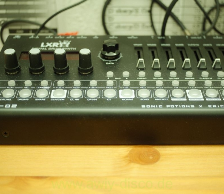 LXR 02