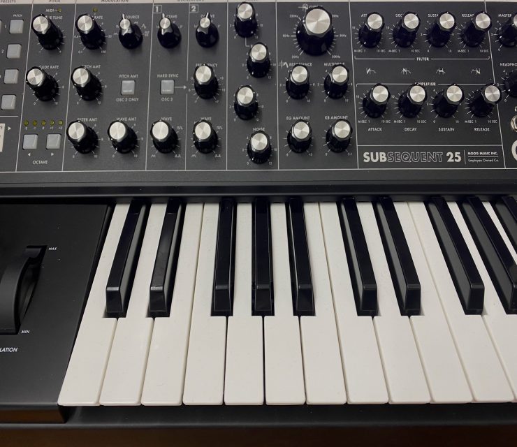 Moog Subsequent 25